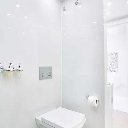 Unique Design Loft In Middle Of Centre Of Old Town With Netflix Apartment *